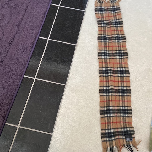 Pringle Lambswool Scarf - Picture 4 of 4